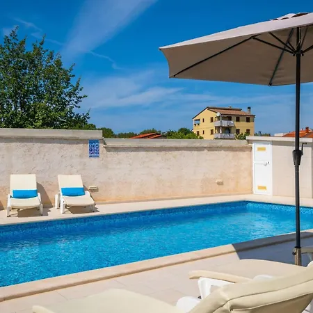 Casa vacanze Family Nicole By Interhome *