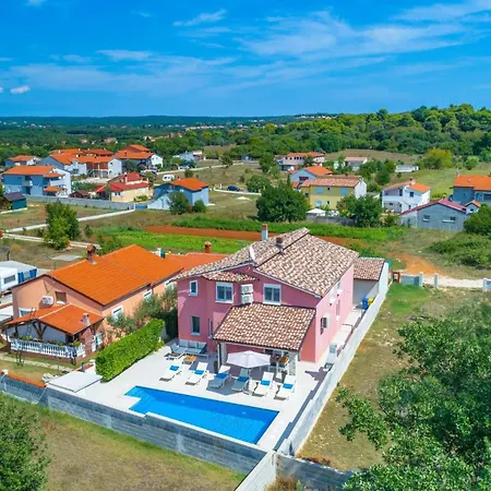 Family Nicole By Interhome Casa vacanze Pola
