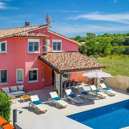 Family Nicole By Interhome Casa vacanze *