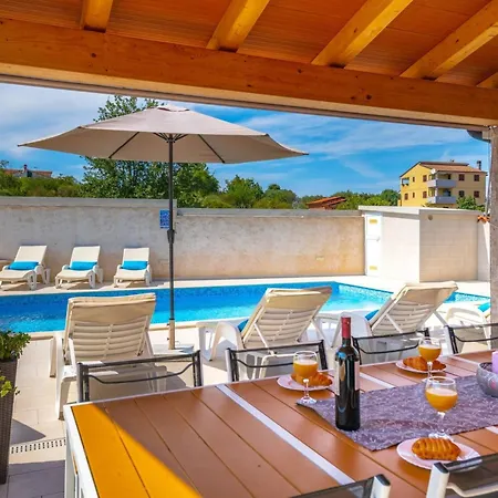 Casa vacanze Family Nicole By Interhome
