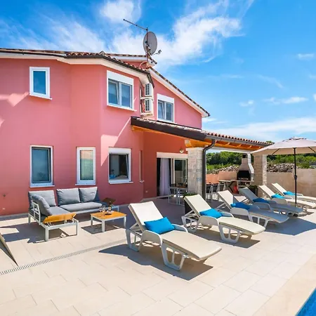 Family Nicole By Interhome Casa vacanze Pola